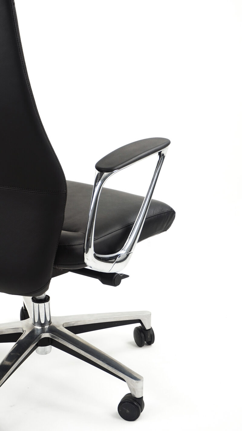 Contemporary Executive Chair PU Leather Upholstery
