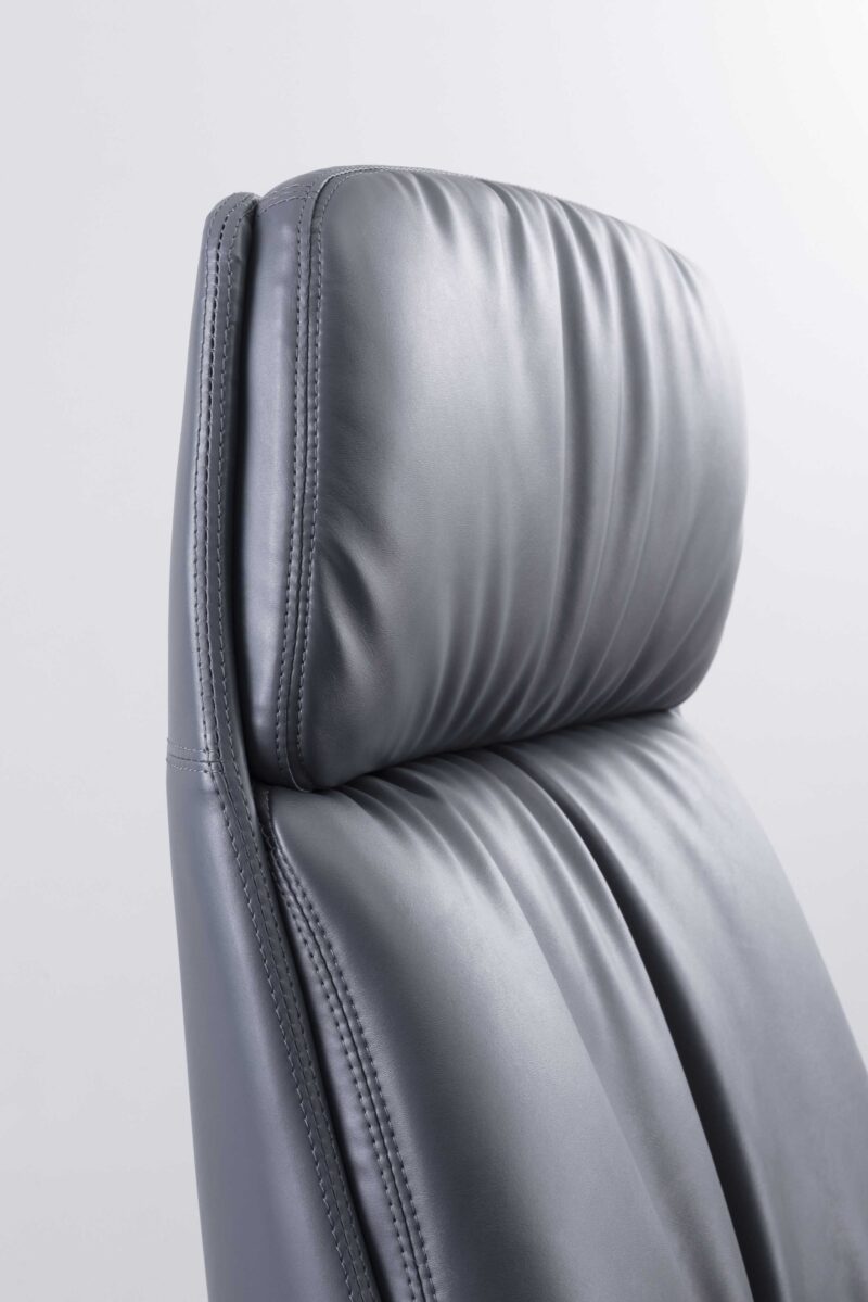 Luxury PU Executive Office Chair with Aluminum Fra