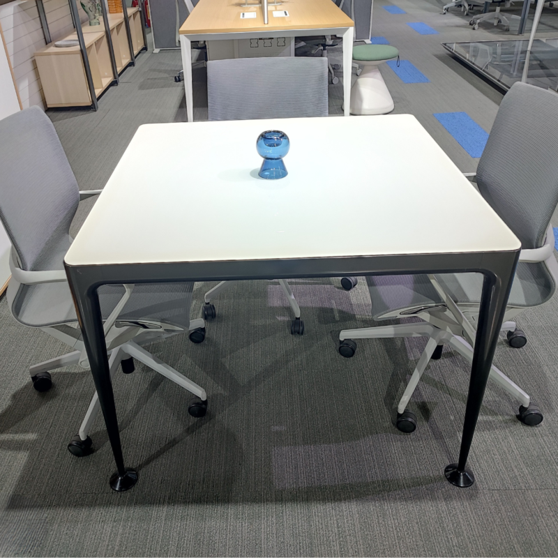 GRANDS Luxury Patented Aluminum Contemporary Confe